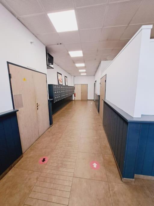 Le Valmy: Appartement Lumineux Au Pied Du Metro Lyon Extérieur photo